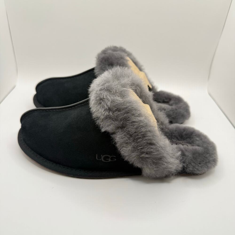 Ugg‎ Woman's Scuffette II Black Gray Suede Slip On Sheepskin Slippers- Size 6